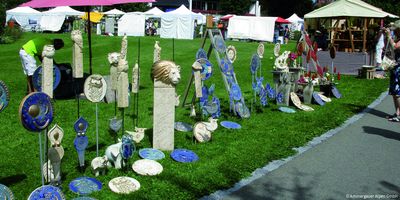 Kunstwerke auf dem Töpfermarkt Murnau kunstwerke skulptur töpfermarkt Murnau